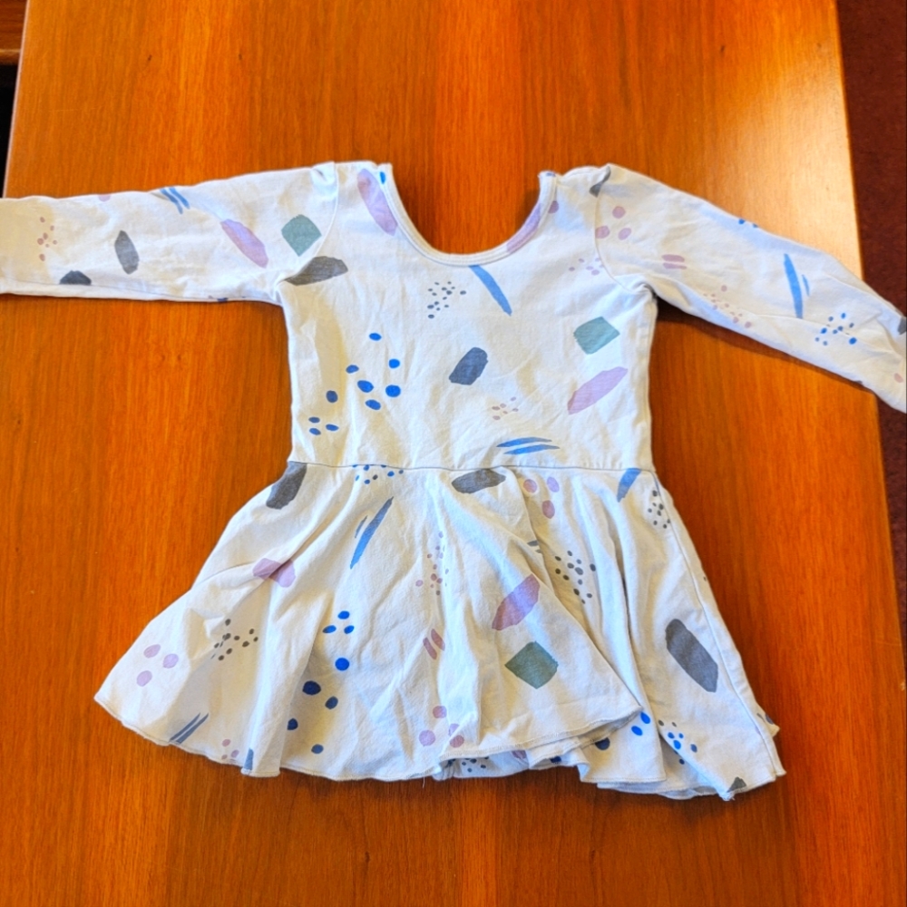 Alice & Ames Leo Size 6